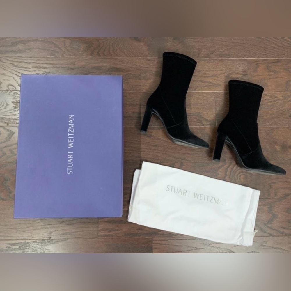 Stuart Weitzman Clinger womens black velvet boots Sz 7.5